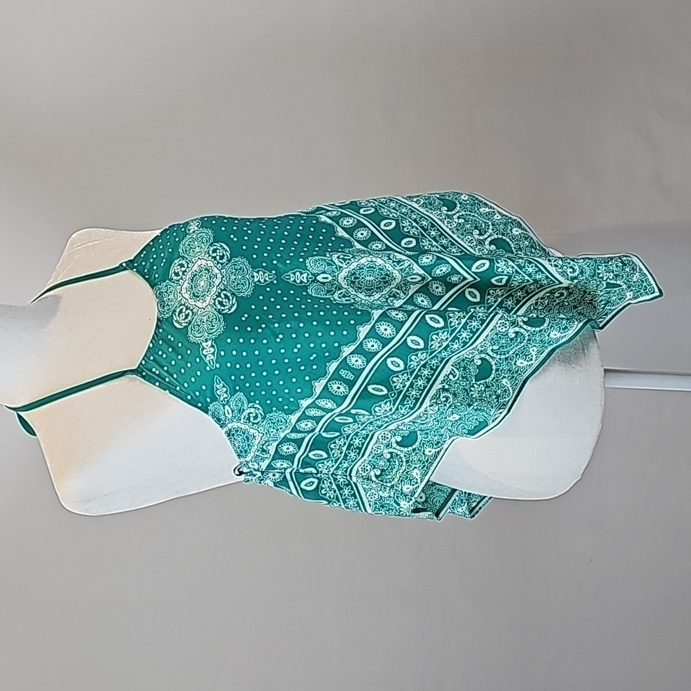 Twine & String Women's Hankerchief Paisley Green/White Top Tank Small Be… - Picture 5 of 6